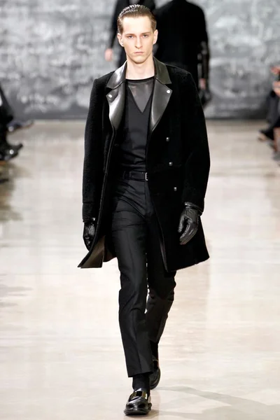 Look 14